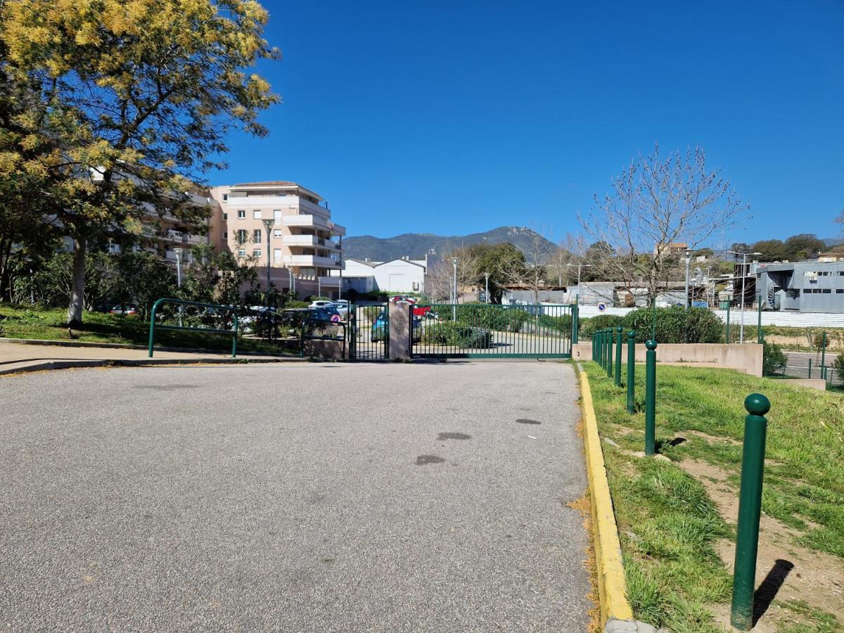 Studio Climatise Parking Gratuit Sarrola-Carcopino Buitenkant foto